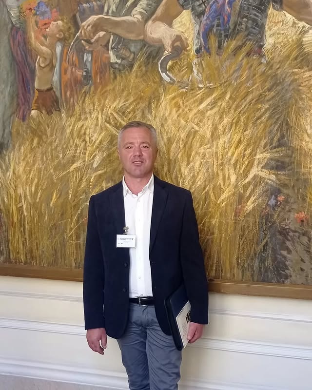 Immagini di natura fertile: campi, lavorazioni e fertilizzanti naturali